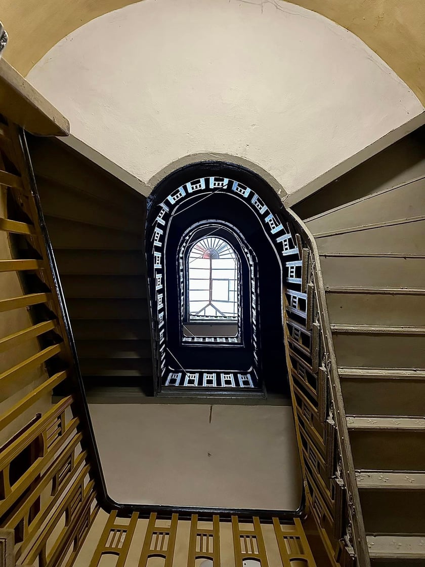 Filip Heliasz na swoich zdjęciach  pokazuje perły miejskiej architektury. Najnowsze odkrycia w kamienicach we Wrocławiu