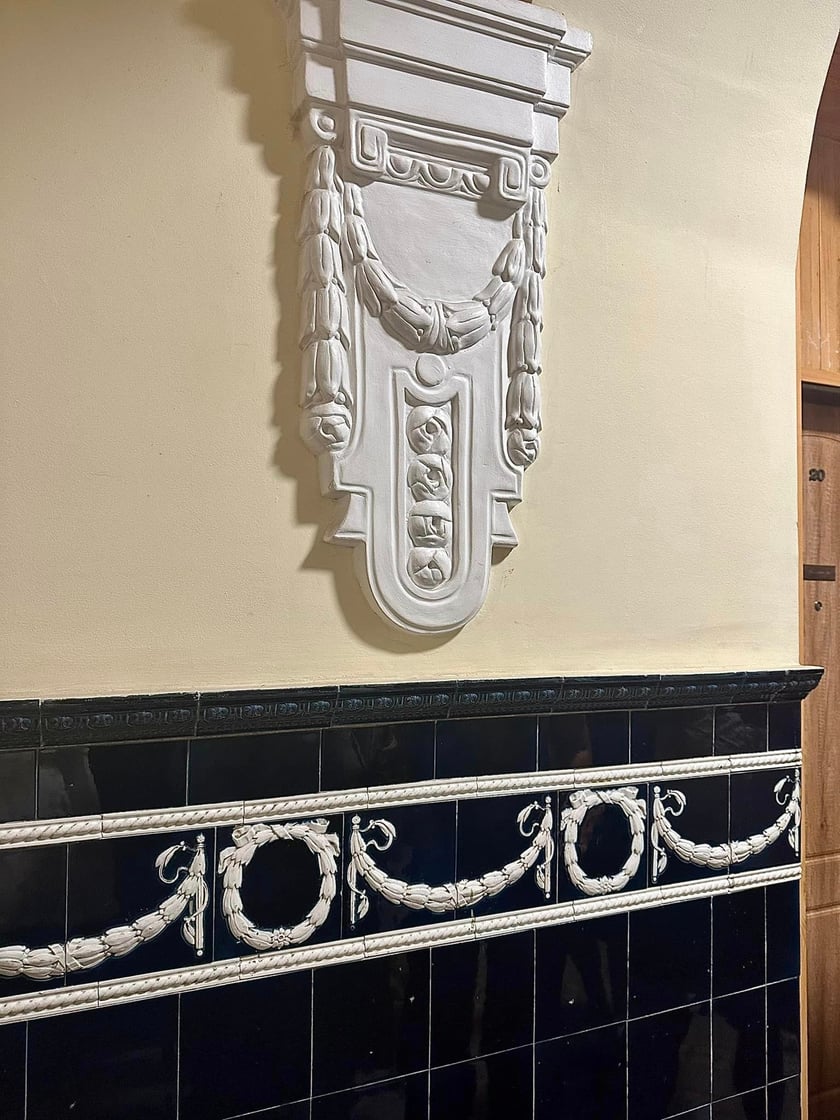 Filip Heliasz na swoich zdjęciach  pokazuje perły miejskiej architektury. Najnowsze odkrycia w kamienicach we Wrocławiu