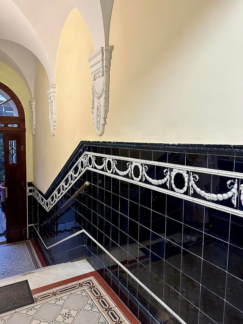 Filip Heliasz na swoich zdjęciach  pokazuje perły miejskiej architektury. Najnowsze odkrycia w kamienicach we Wrocławiu