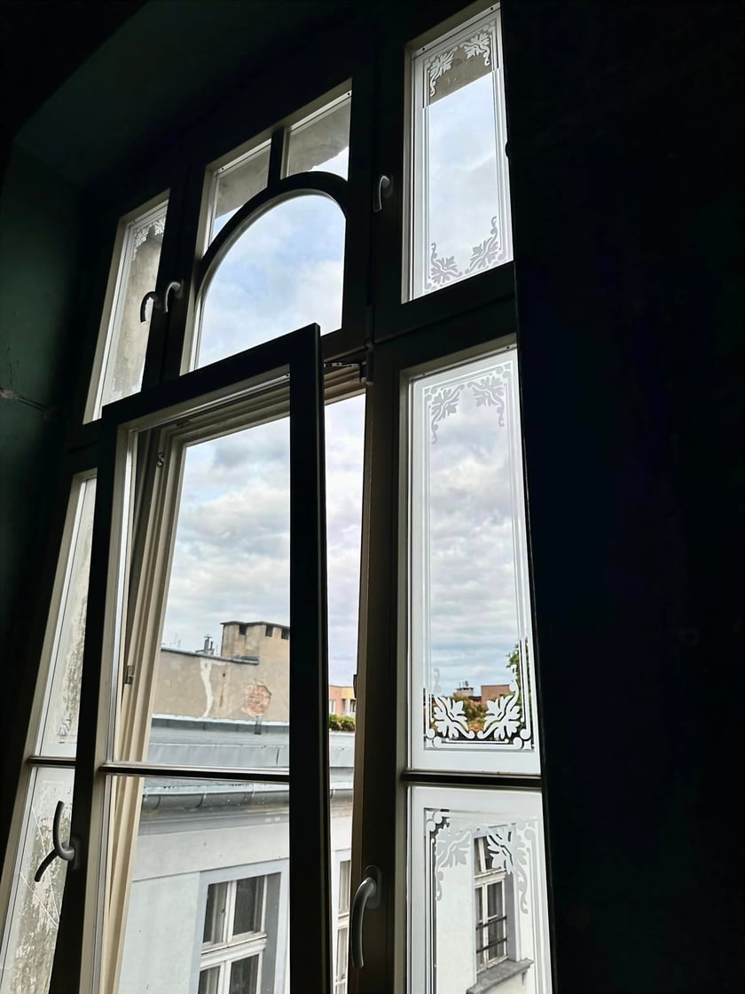 Filip Heliasz na swoich zdjęciach  pokazuje perły miejskiej architektury. Najnowsze odkrycia w kamienicach we Wrocławiu