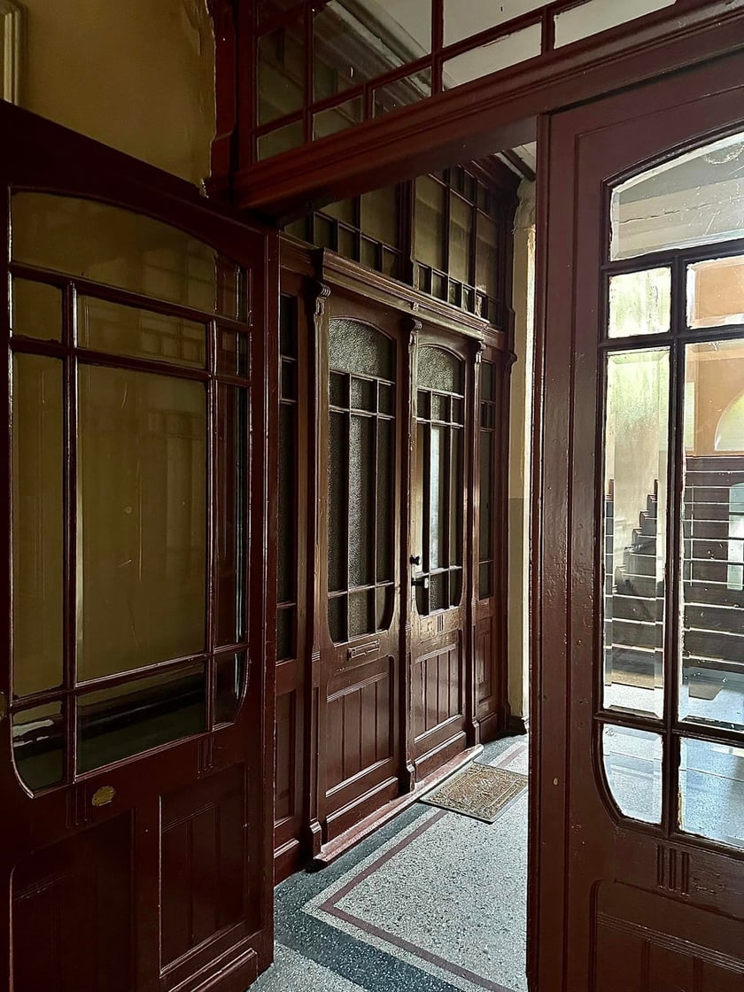 Filip Heliasz na swoich zdjęciach  pokazuje perły miejskiej architektury. Najnowsze odkrycia w kamienicach we Wrocławiu