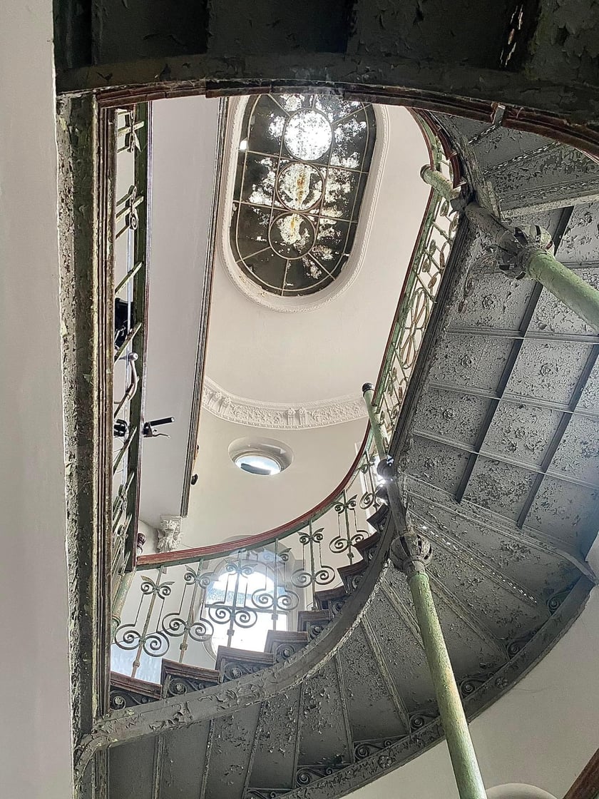 Filip Heliasz na swoich zdjęciach  pokazuje perły miejskiej architektury. Najnowsze odkrycia w kamienicach we Wrocławiu