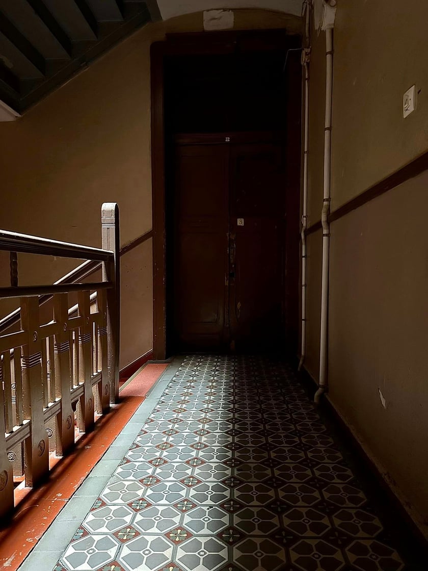 Filip Heliasz na swoich zdjęciach  pokazuje perły miejskiej architektury. Najnowsze odkrycia w kamienicach we Wrocławiu