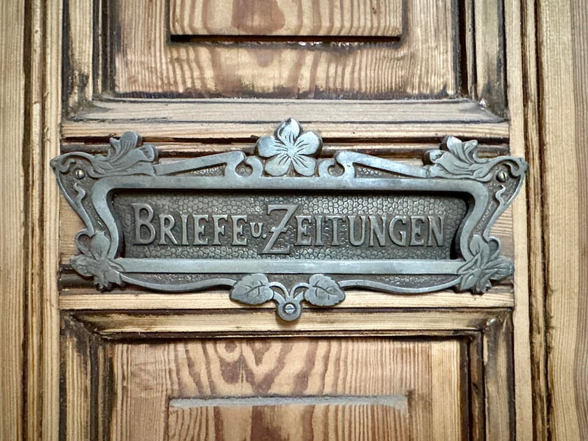 Filip Heliasz na swoich zdjęciach  pokazuje perły miejskiej architektury. Najnowsze odkrycia w kamienicach we Wrocławiu