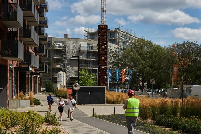 Tak powstaje Port Popowice - jedna z największych nadodrzańskich j inwestycji we Wrocławiu