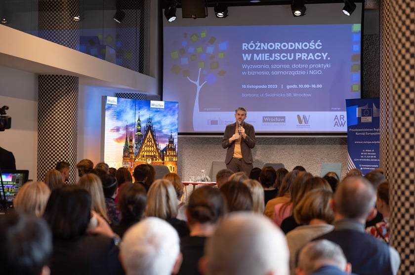 konferencji “Różnorodność w miejscu pracy - wyzwania, szanse i dobre praktyki w biznesie, samorządzie i NGO”