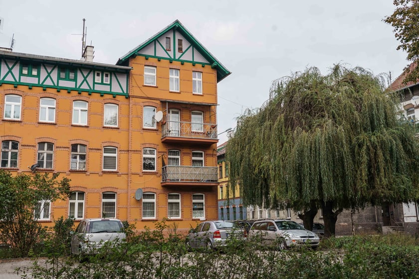 Osiedle Brochów, gdzie zbudowano robotnicze osiedle kolejowe i remizę strażacką, która zostanie wyremontowana