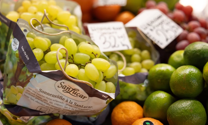 Stoiska i produkty w Hali Targowej