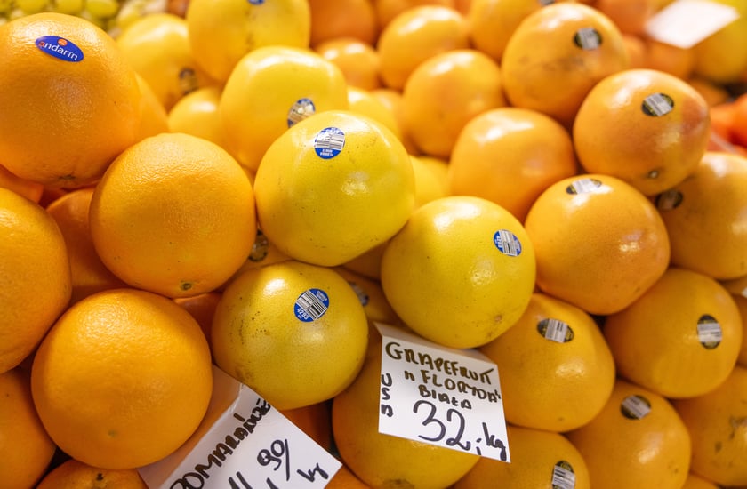Stoiska i produkty w Hali Targowej
