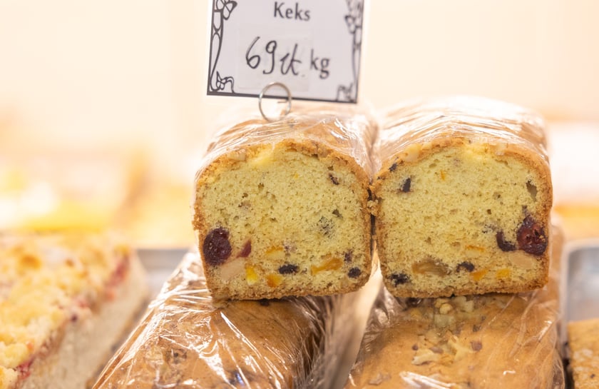 Stoiska i produkty w Hali Targowej