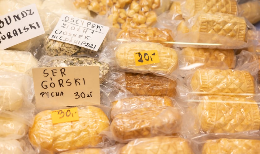 Stoiska i produkty w Hali Targowej