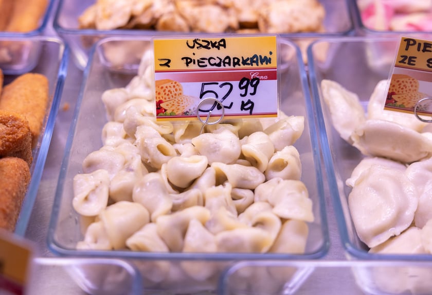 Stoiska i produkty w Hali Targowej