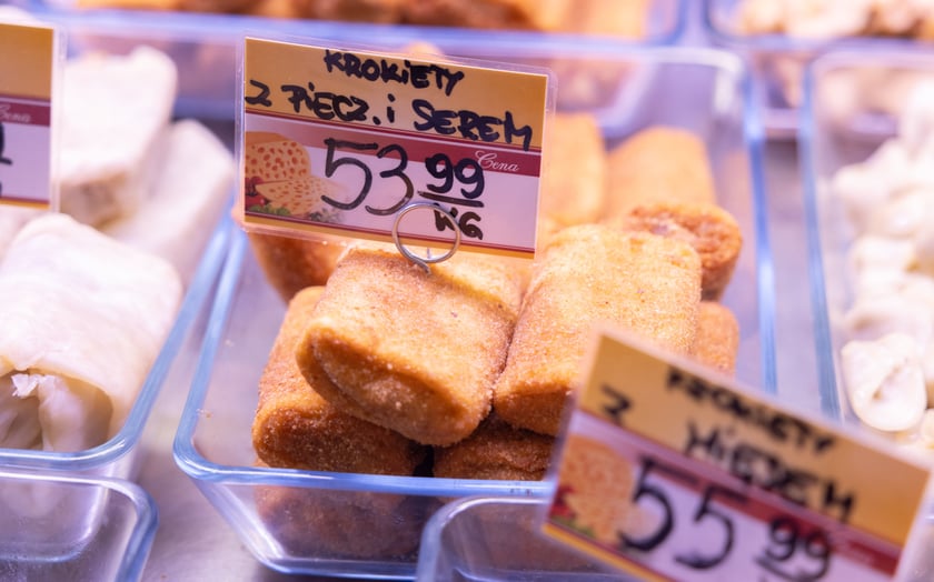 Stoiska i produkty w Hali Targowej