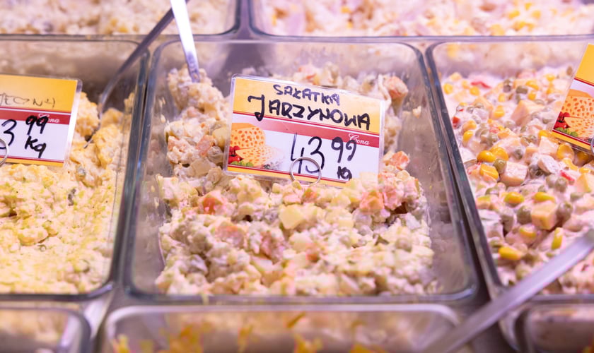 Stoiska i produkty w Hali Targowej