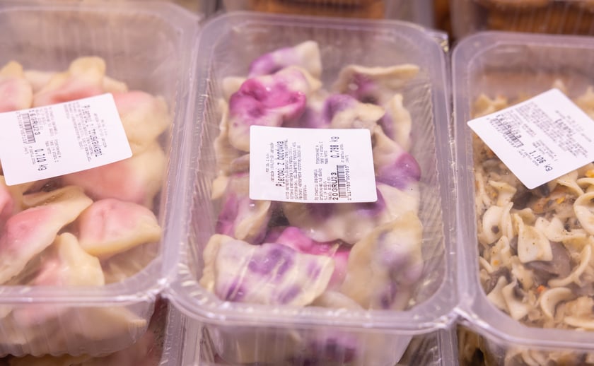 Stoiska i produkty w Hali Targowej