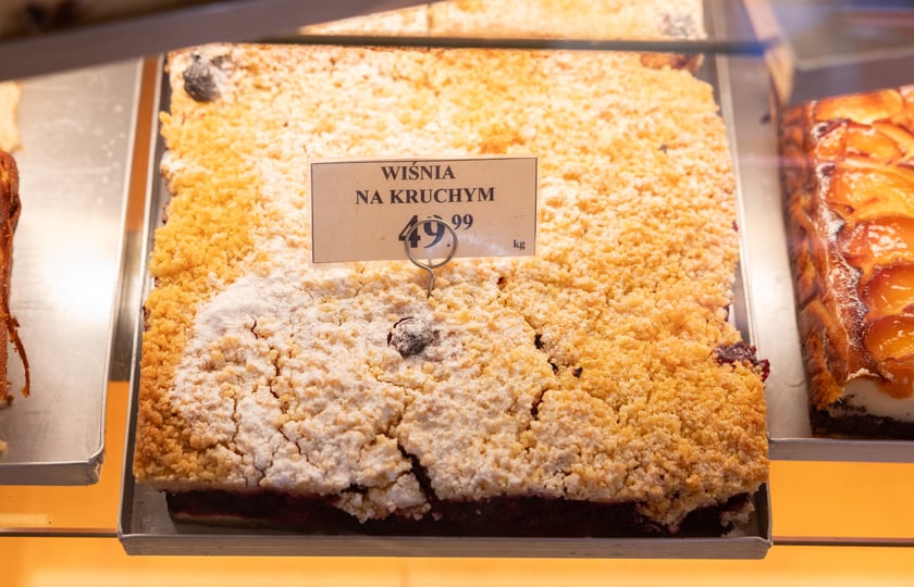 Stoiska i produkty w Hali Targowej