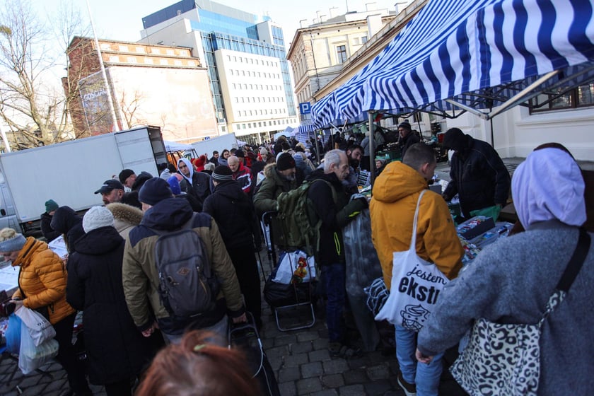 Niedziela handlowa we Wrocławiu. Targ przy Świebodzkim