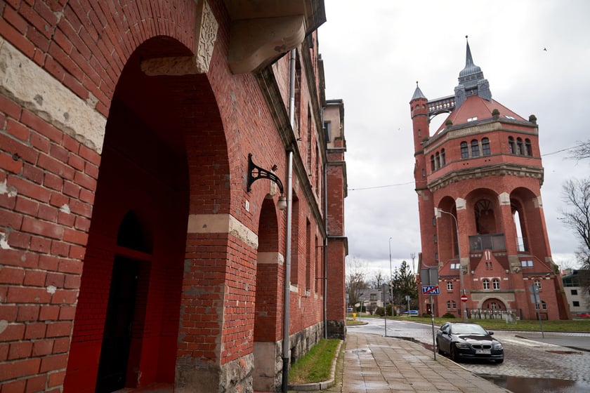 Dawny szpital kolejowy, ruszyła tam buudowa Sudei - nowego osiedla, 4 stycznia 2024 r.