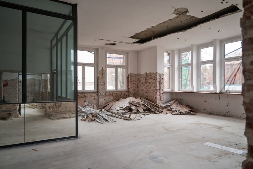Dawny szpital kolejowy, ruszyła tam buudowa Sudei - nowego osiedla, 4 stycznia 2024 r.