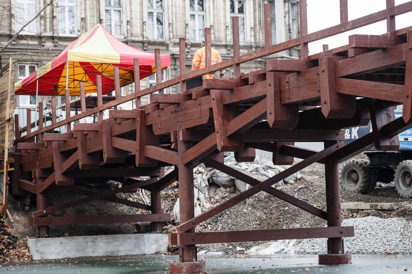 Remontowana Kładka św. Antoniego prawie skończona