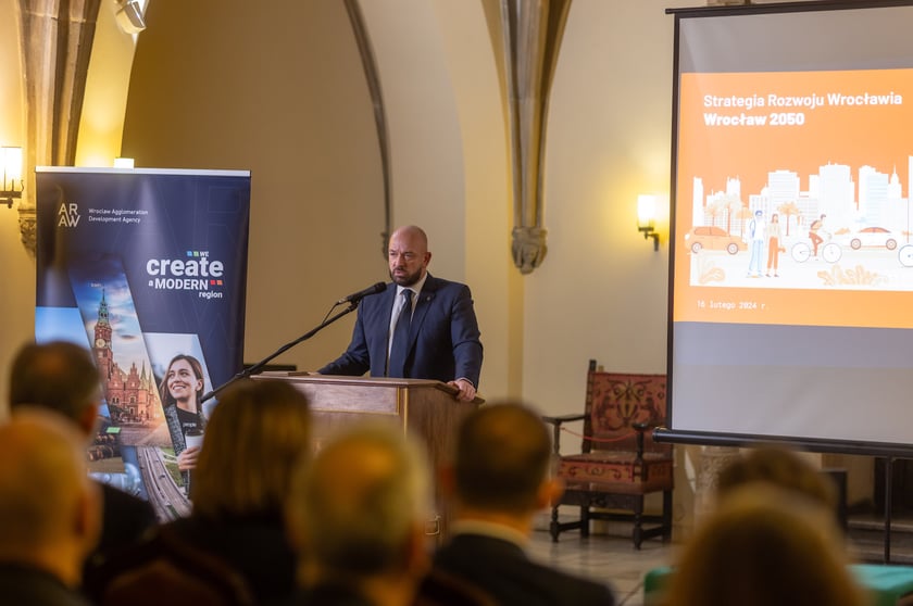 Uczestnicy spotkania  dotyczącego strategii Wrocławia 2050