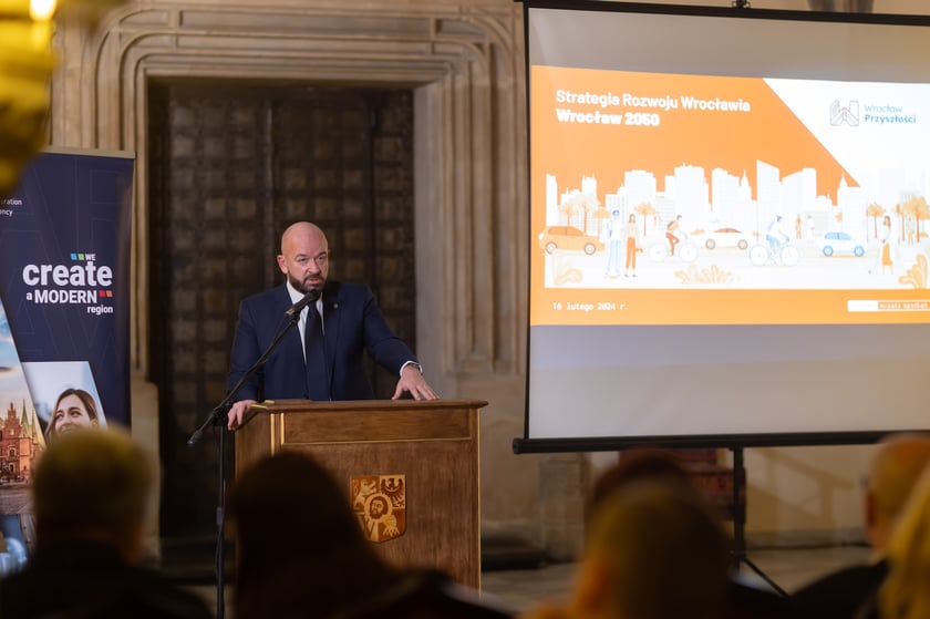 Uczestnicy spotkania  dotyczącego strategii Wrocławia 2050