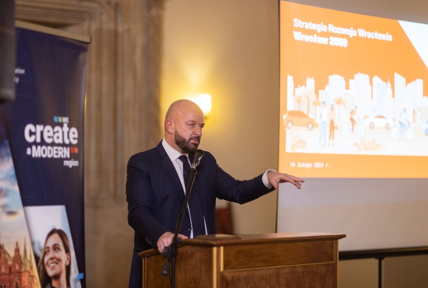Uczestnicy spotkania  dotyczącego strategii Wrocławia 2050