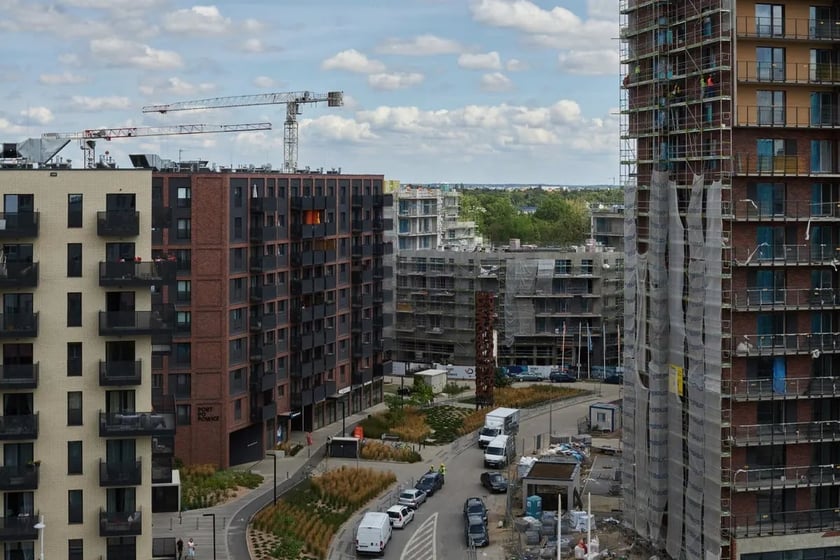 Tak powstaje Port Popowice - jedna z największych nadodrzańskich j inwestycji mieszkaniowych we Wrocławiu.