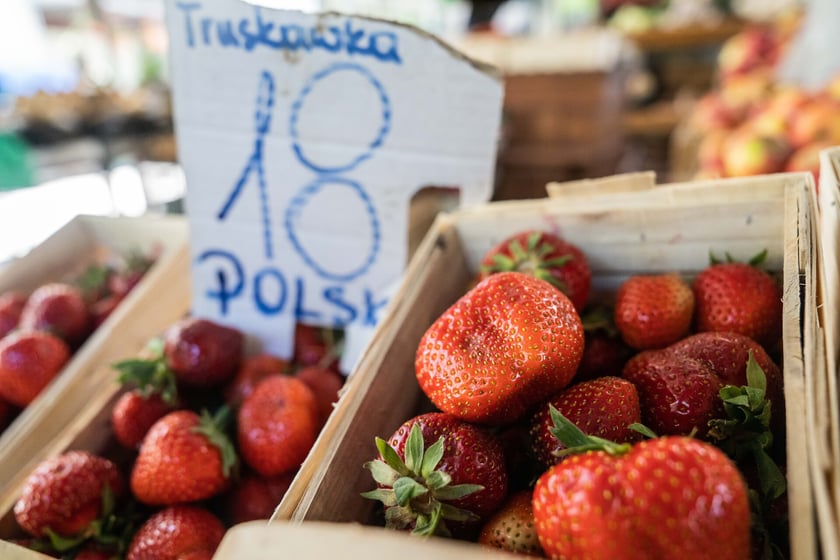 Truskawki na Targu przy Ptasiej