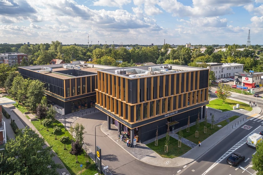 Centrum Handlowe Swoja Olimpia przy ul. Swojczyckiej działa od maja 2021 roku. W czerwcu 2024 r. ruszyła rozbudowa