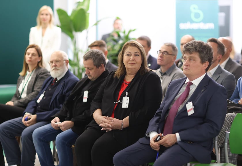 Uroczystość wkopania kamienia węgielnego pod  budowę fabryki Solventum we Wrocławiu.