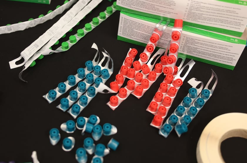 Uroczystość wkopania kamienia węgielnego pod  budowę fabryki Solventum we Wrocławiu.