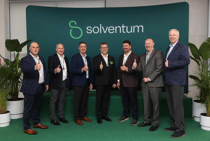 Uroczystość wkopania kamienia węgielnego pod  budowę fabryki Solventum we Wrocławiu.