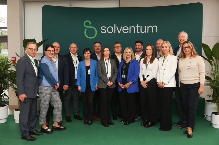 Uroczystość wkopania kamienia węgielnego pod  budowę fabryki Solventum we Wrocławiu.