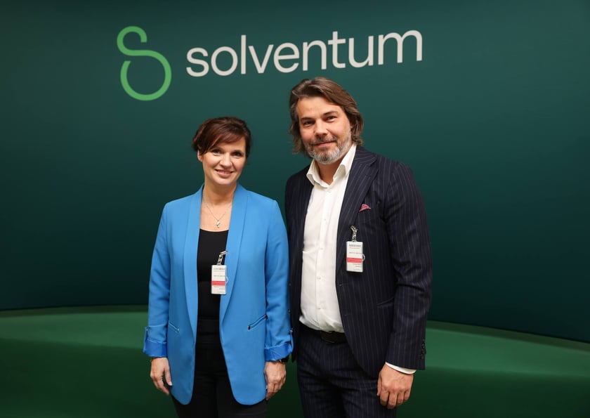 Uroczystość wkopania kamienia węgielnego pod  budowę fabryki Solventum we Wrocławiu.