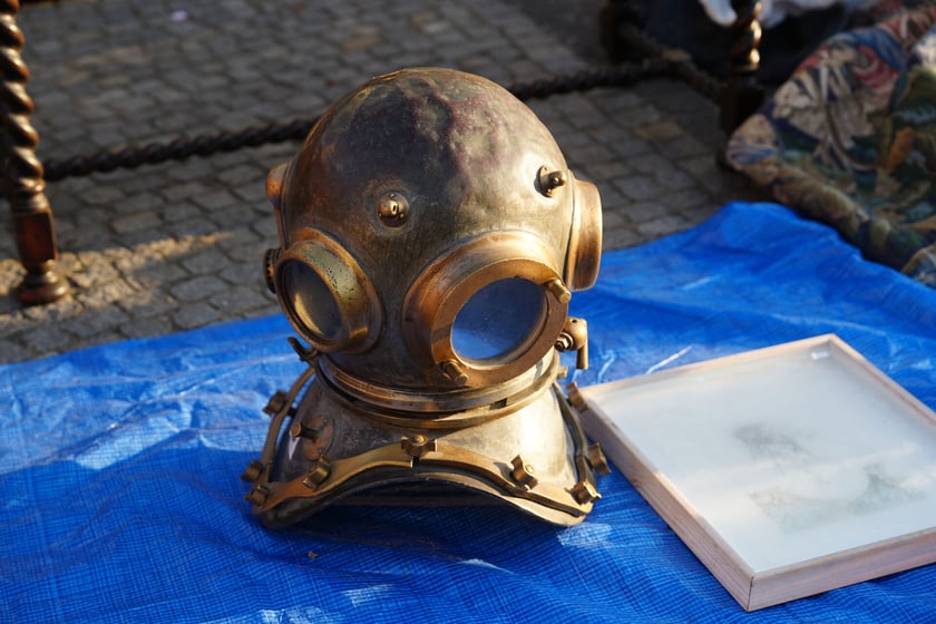 Giełda Staroci pod Iglicą 26 października