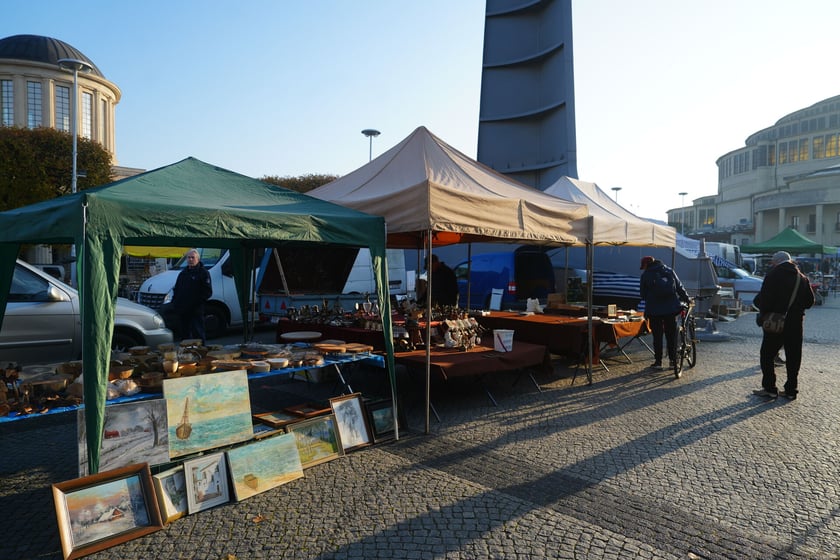 Giełda Staroci pod Iglicą 26 października