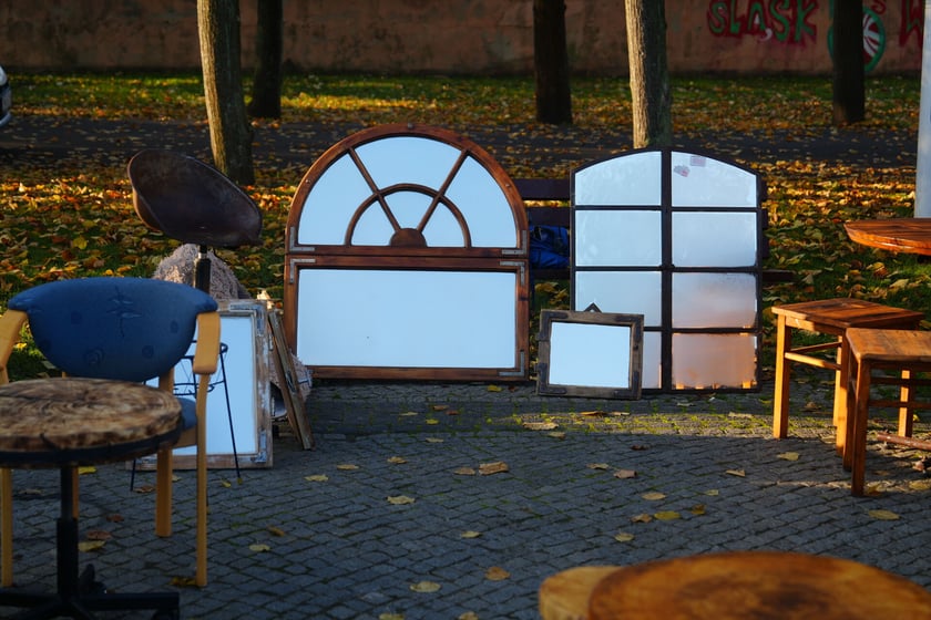 Giełda Staroci pod Iglicą 26 października