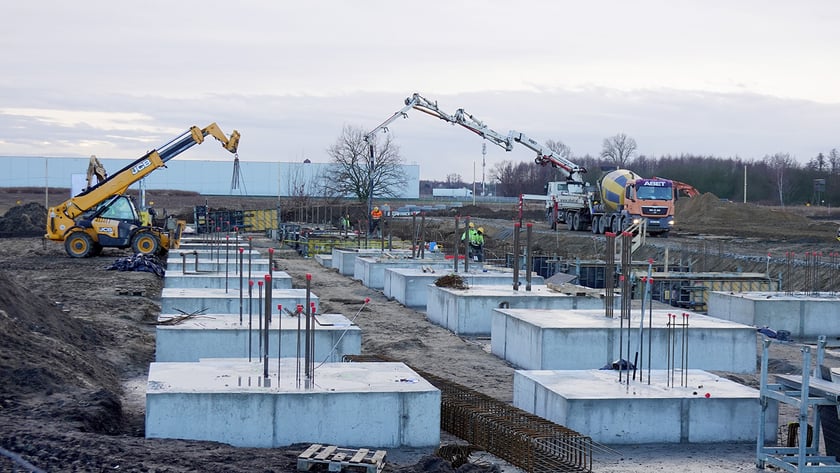 Spółka Roltec buduje na wrocławskim Jerzmanowie pierwszą w Polsce fabrykę modułów solarnych w technologii CIGS.
