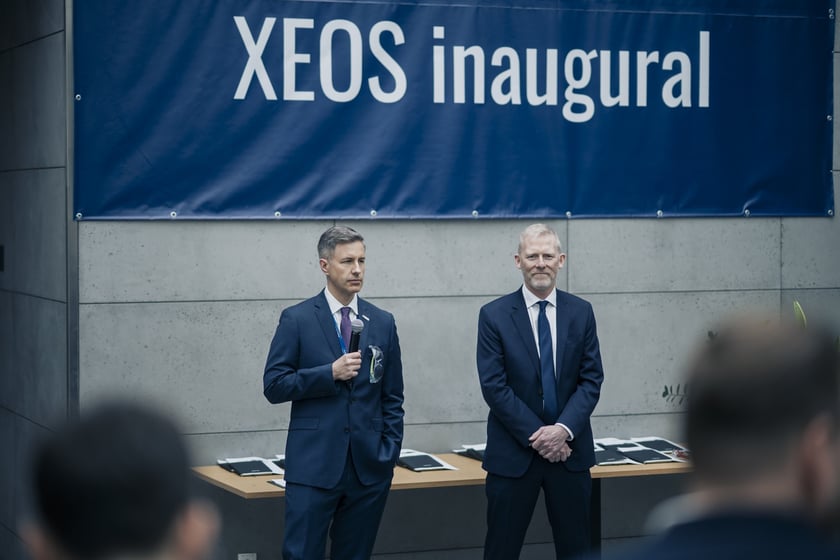 Spółka GE Aerospace ogłosiła w poniedziałek 24 marca oficjalne otwarcie nowoczesnego zakładu obsługi technicznej silników lotniczych XEOS w Środzie Śląskiej koło Wrocławia