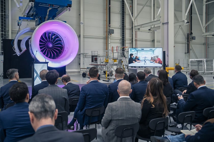 Spółka GE Aerospace ogłosiła w poniedziałek 24 marca oficjalne otwarcie nowoczesnego zakładu obsługi technicznej silników lotniczych XEOS w Środzie Śląskiej koło Wrocławia