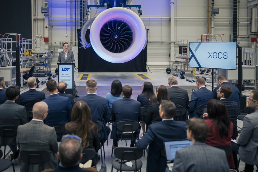 Spółka GE Aerospace ogłosiła w poniedziałek 24 marca oficjalne otwarcie nowoczesnego zakładu obsługi technicznej silników lotniczych XEOS w Środzie Śląskiej koło Wrocławia