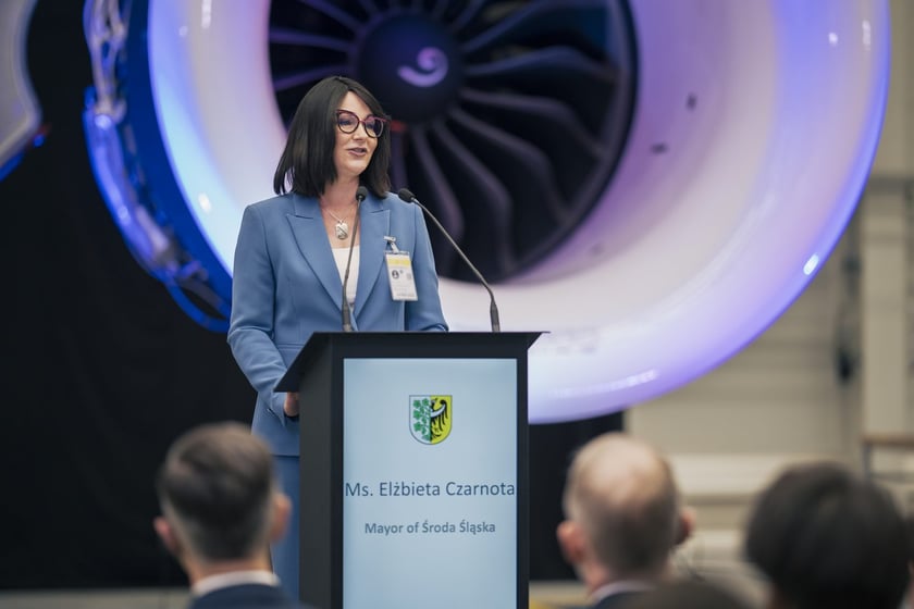 Spółka GE Aerospace ogłosiła w poniedziałek 24 marca oficjalne otwarcie nowoczesnego zakładu obsługi technicznej silników lotniczych XEOS w Środzie Śląskiej koło Wrocławia