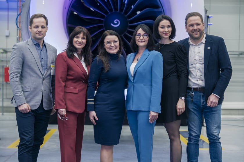 Spółka GE Aerospace ogłosiła w poniedziałek 24 marca oficjalne otwarcie nowoczesnego zakładu obsługi technicznej silników lotniczych XEOS w Środzie Śląskiej koło Wrocławia