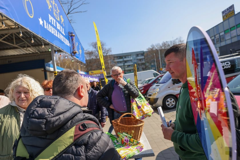 Rozpoczęcie akcji „Pokochaj wrocławskie targowiska” na bazarze "Komandor"