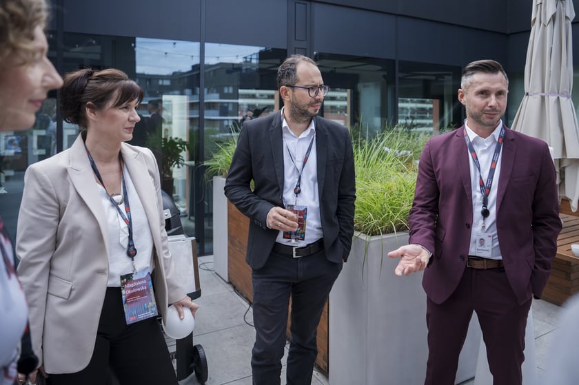 Uczestnicy obchodów 10-lecia 3M Global Service Center  we Wrocławiu.
