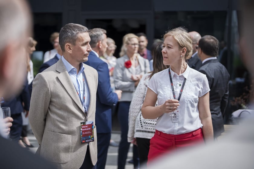 Uczestnicy obchodów 10-lecia 3M Global Service Center  we Wrocławiu.