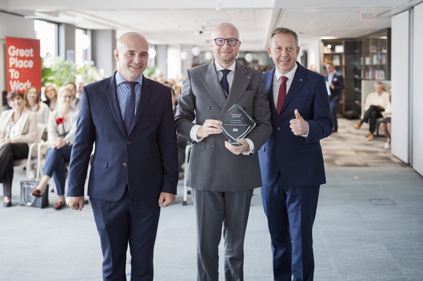 Uczestnicy obchodów 10-lecia 3M Global Service Center  we Wrocławiu.