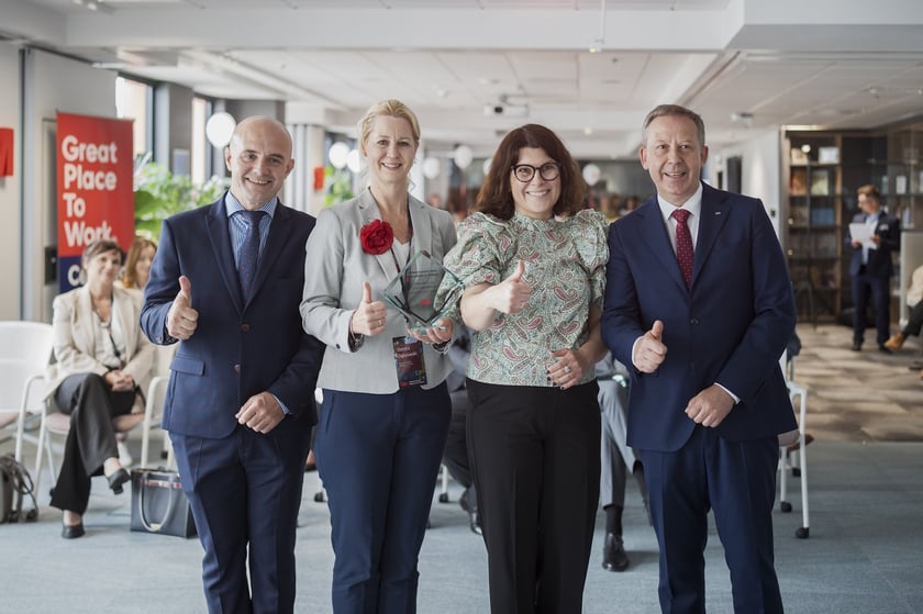 Uczestnicy obchodów 10-lecia 3M Global Service Center  we Wrocławiu.