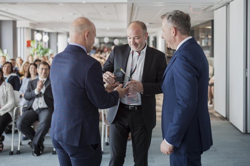 Uczestnicy obchodów 10-lecia 3M Global Service Center  we Wrocławiu.